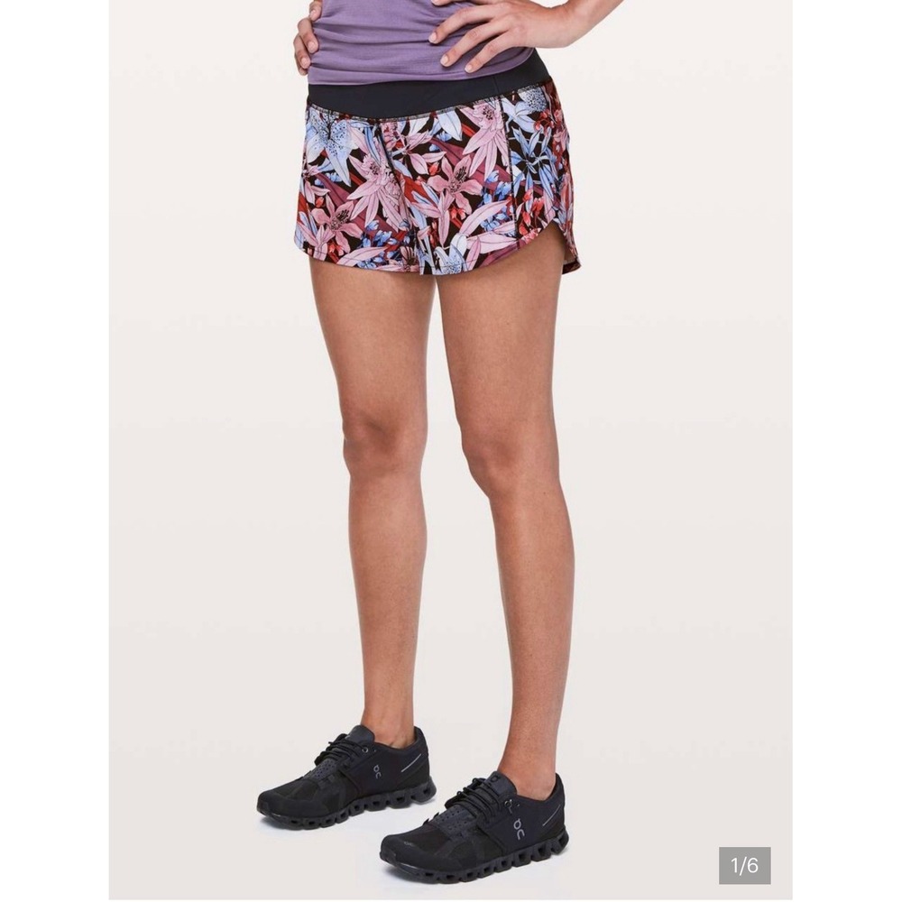 Hotty Hot Lululemon Shorts Lush Lilies Multi/Black Floral Print Sz 10 Activewear